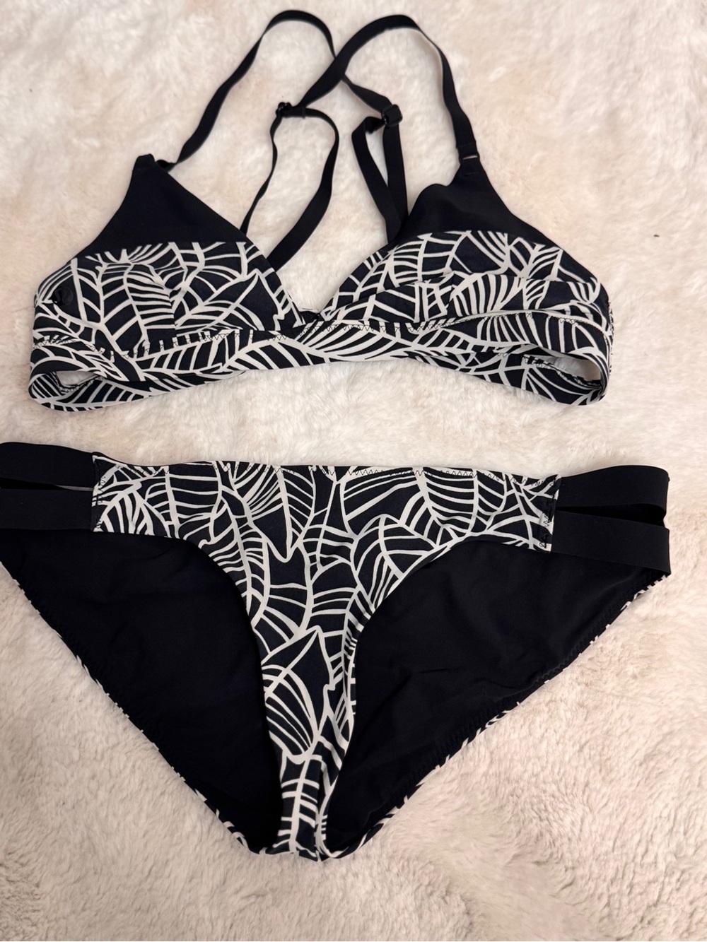 lululemon athletica Black & White Leaf-Print Bikini Set